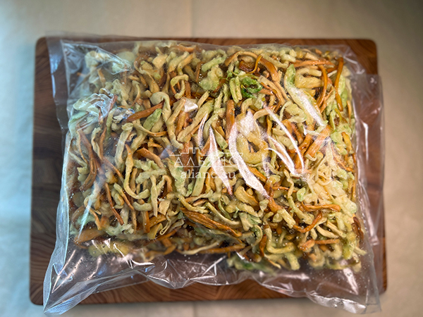 Нитка ЖАРЕНАЯ "Васаби" Oktobersnack 1 кг (сырный продукт) в Октябрьском