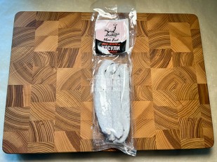 СНАПСЫ гренки бекон: Колбаски сыровяленые Mini Fuet 