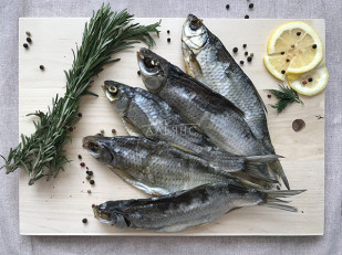 Колбаски сырокопченые 