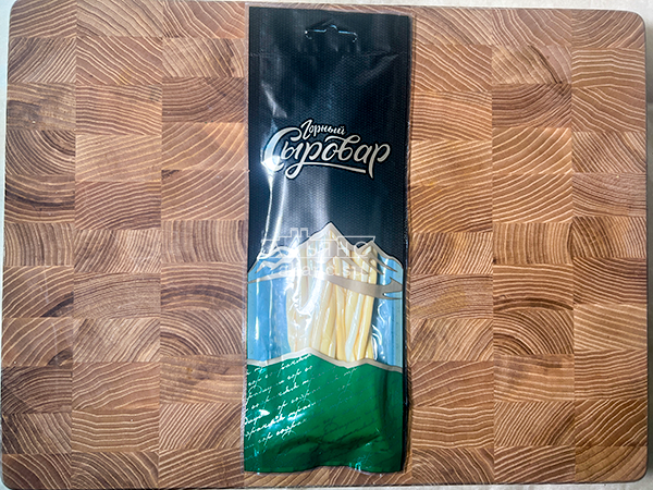 Сыр 60 гр ГОРНЫЙ СЫРОВАР (Нити копчёные) в Октябрьском