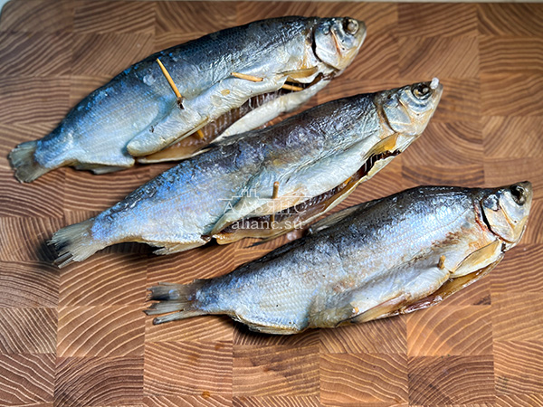 Пелядь вяленая крупная потрошеная в Октябрьском